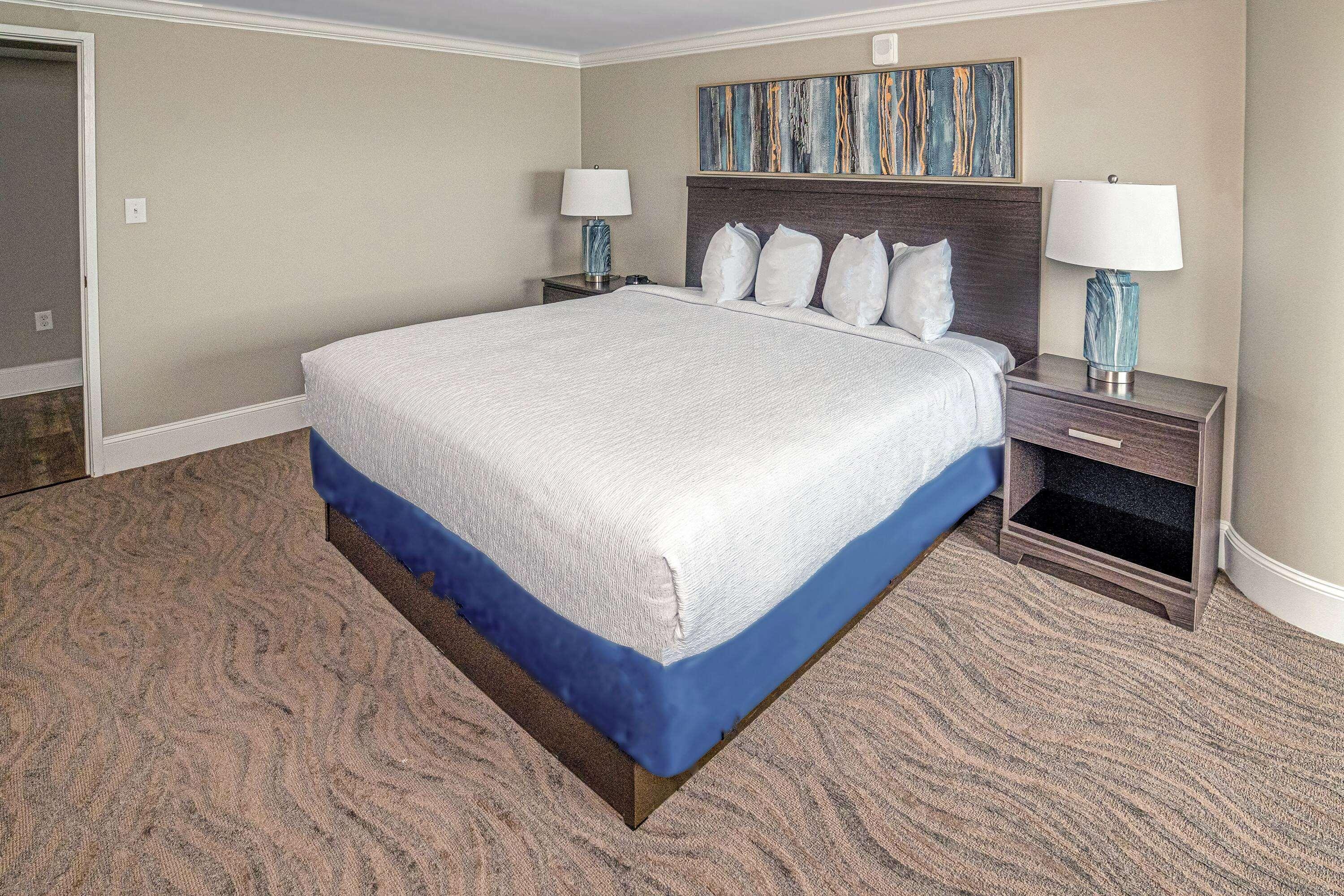 Bask Hotel At Big Rock Landing Morehead City Bagian luar foto