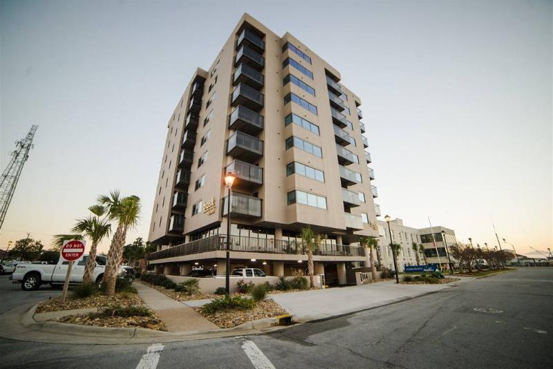 Bask Hotel At Big Rock Landing Morehead City Bagian luar foto