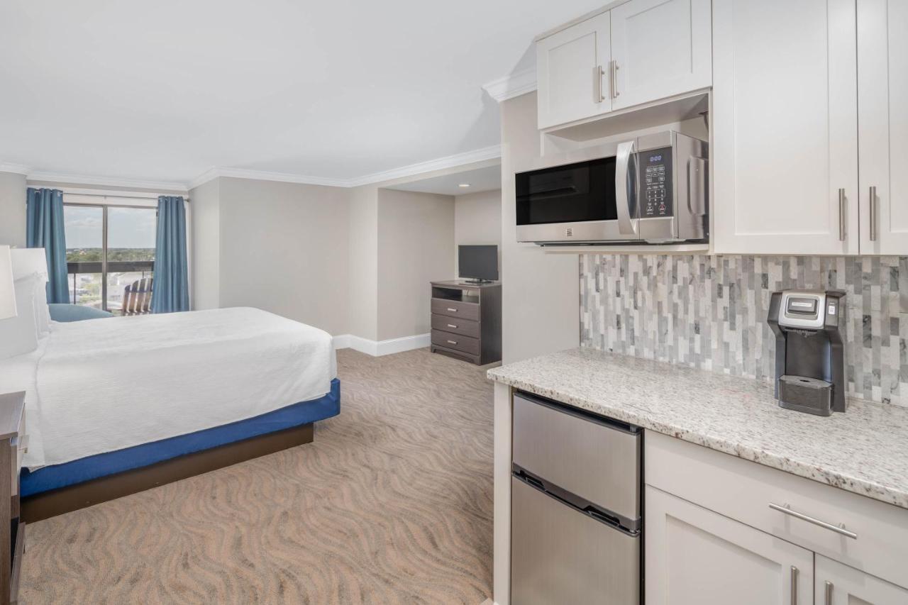 Bask Hotel At Big Rock Landing Morehead City Bagian luar foto