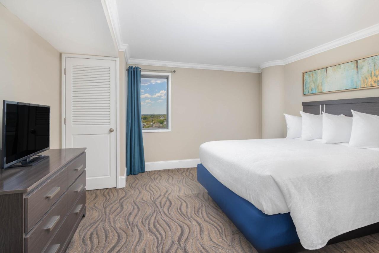 Bask Hotel At Big Rock Landing Morehead City Bagian luar foto
